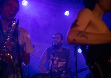 2019-08/21-8-2019-crack-cloud-005-de-nijverheid-by-ekko-anne-marie-van-rijn